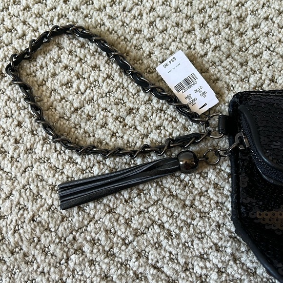 Express Sequin Clutch - Picture 2 of 7